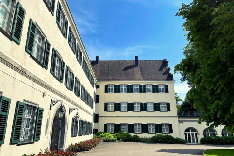 Sommerfrische am Bodensee: Schloss Friedrichshafen